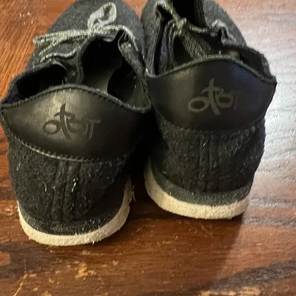 OTBT Black Women's Sneakers - Picture 3 of 6